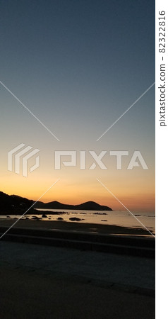 秋天的海岸日出 秋天的海岸日出 82322816