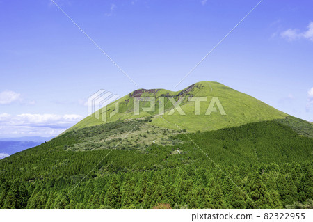 美麗的木島山，阿蘇五山之一（熊本縣阿蘇市） 82322955