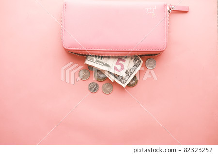 us dollar cash in leather on pink background  82323252