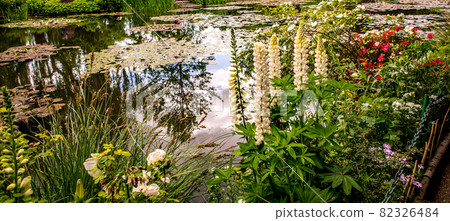 gardens of painter Claude Monet in Giverny, France gardens of painter Claude Monet in Giverny, France 82326484