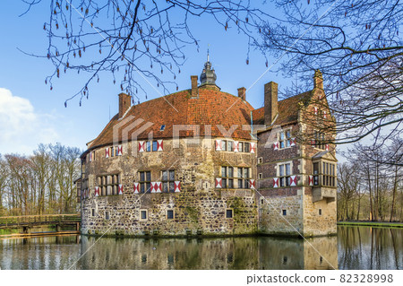 Vischering Castle, Germany Vischering Castle, Germany 82328998