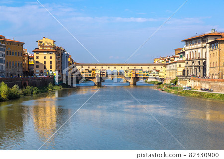 The Ponte Vecchio in Florence 82330900