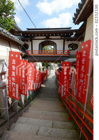 Chogosonshiji Temple, Ikoma-gun, Nara Prefecture Chogosonshiji Temple, Ikoma-gun, Nara Prefecture 82332198