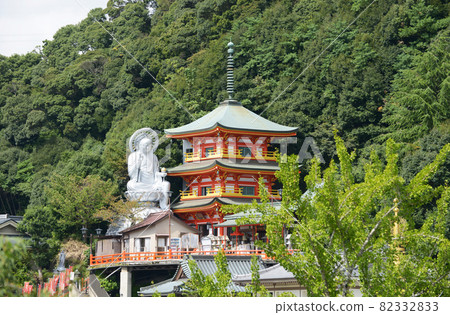 奈良縣生駒郡長護尊寺、玉藏院三層寶塔和地藏菩薩坐像 奈良縣生駒郡長護尊寺、玉藏院三層寶塔和地藏菩薩坐像 82332833