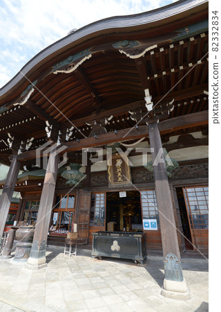Chogosonshiji Main Hall, Ikoma District, Nara Prefecture 82332834
