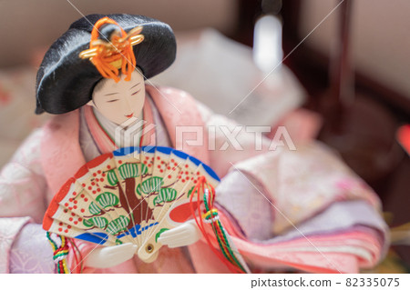 A doll A doll 82335075