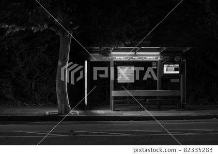 公交車站 82335283