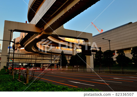 東京都高速公路西新宿路口夜景 東京都高速公路西新宿路口夜景 82336507