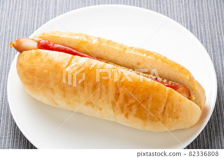 hot dog. hot dog. 82336808