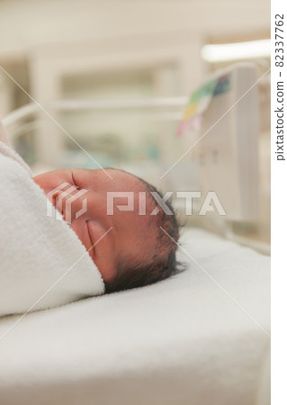 newborn, newborn child, baby 82337762