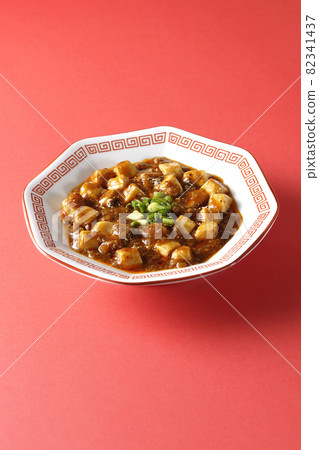 Sichuan Mapo Tofu with lots of tofu Sichuan Mapo Tofu with lots of tofu 82341437