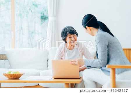 A middle-class business woman who sells to senior women 82342527