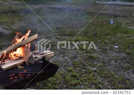 Camp image bonfire Camp image bonfire 82342752