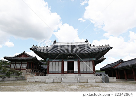 Changgyeonggung Changgyeonggung 82342864