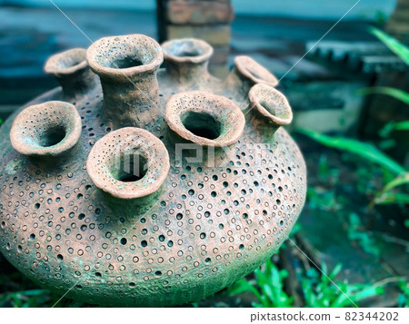 Antique decorative items decorate in restaurant 82344202