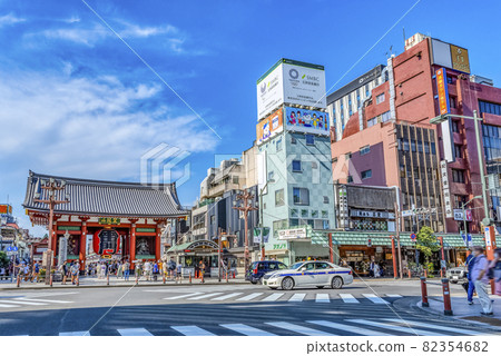 Tokyo cityscape Kaminarimon 82354682