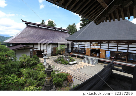 Nagano Prefecture Takayamaji Temple 82357299