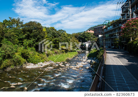 箱根湯本溫泉街和宿毛川 箱根湯本溫泉街和宿毛川 82360673