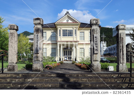 Tamba Reimeikan (former school building on Kyushubara Elementary School, Tamba City, Hyogo Prefecture) Tamba Reimeikan (former school building on Kyushubara Elementary School, Tamba City, Hyogo Prefecture) 82361435