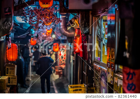東京的新宿西口 / Omoide Yokocho 賽博朋克形象 東京的新宿西口 / Omoide Yokocho 賽博朋克形象 82361440