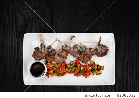 Roasted lamb ribs Roasted lamb ribs 82363352