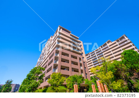 High-rise apartment with renovated exterior High-rise apartment with renovated exterior 82373195