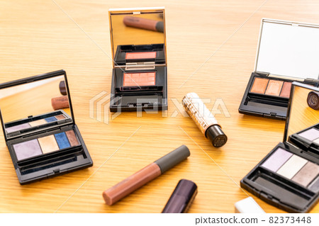 Make-up tool Make-up tool 82373448