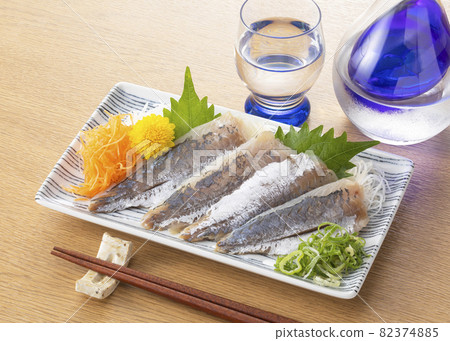 真正的竹莢魚刺身 真正的竹莢魚刺身 82374885