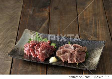 什錦兩種馬刺身，瘦肉和刺身 82374986