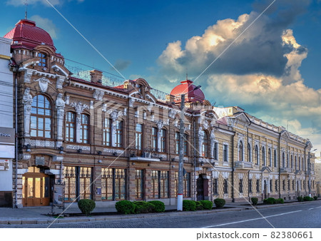 Old town of Kropyvnytskyi, Ukraine 82380661