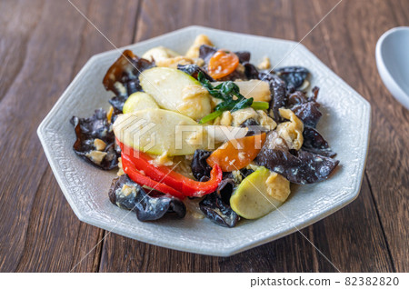 Stir-fried wild rice Stir-fried wild rice 82382820