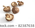 Dried shiitake mushrooms  82387638