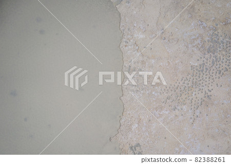 floor partially covering with self-levelling cement mortar floor partially covering with self-levelling cement mortar 82388261