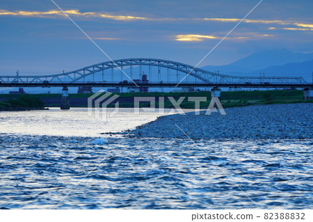 Chusetsu Bridge over the Nagara River at twilight 82388832
