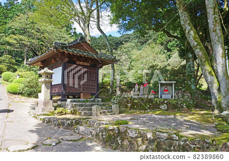 Hanayama Temple, Mine City, Yamaguchi Prefecture Sakurayama Nanbaraji Enmado Hanayama Temple, Mine City, Yamaguchi Prefecture Sakurayama Nanbaraji Enmado 82389860