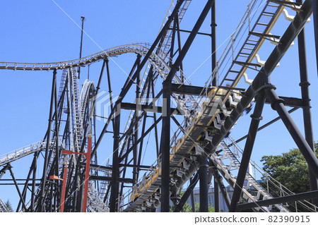 Fujiyama roller coaster 82390915