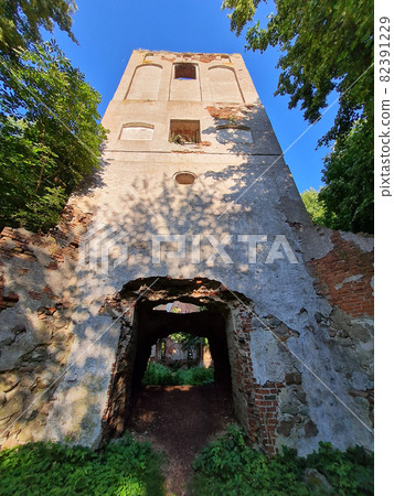 ruins of church ruins of church 82391229