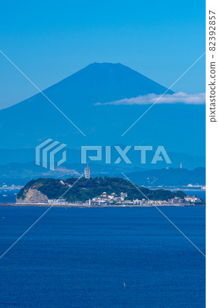 清晰清晰的富士山和江之島，大崎公園，從神奈川縣看到的富士山 82392857