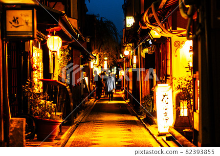 Sendocho at night / Nakagyo Ward, Kyoto City 82393855