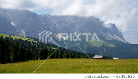 Walscher Ring from Passo delle Erbe 82395630