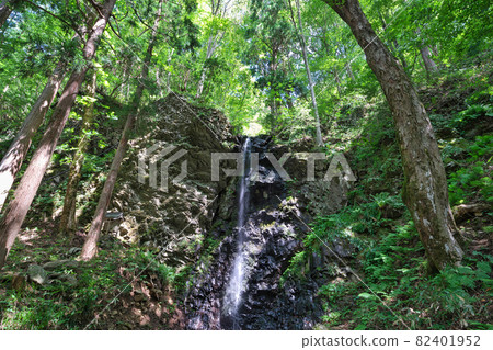 《Okayama Prefecture》 Summer scenery of Tsuyama and Shirahama Falls [August] 82401952