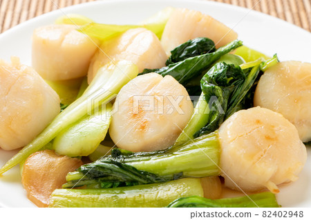 炒扇貝和青菜。 82402948