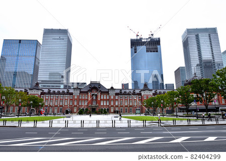 從東京站丸之內站前看到的景色 從東京站丸之內站前看到的景色 82404299