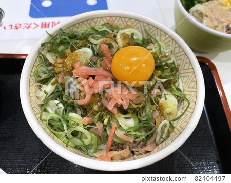 Green onion ball beef bowl Green onion ball beef bowl 82404497