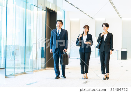 商務辦公、商人、通勤、銷售、攝影合作“LINK FOREST” 商務辦公、商人、通勤、銷售、攝影合作“LINK FOREST” 82404722