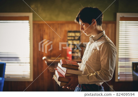 整理男士房間 82409594