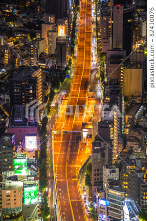Tokyo cityscape of Japan Disappeared vehicles ・ Opening day, a rare sight due to the Metropolitan Expressway traffic regulation ... = July 23 82410076