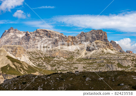 Mountain Peaks of Sesto Dolomites in front of Tre Cime di Lavaredo - Italy Alps Mountain Peaks of Sesto Dolomites in front of Tre Cime di Lavaredo - Italy Alps 82423558