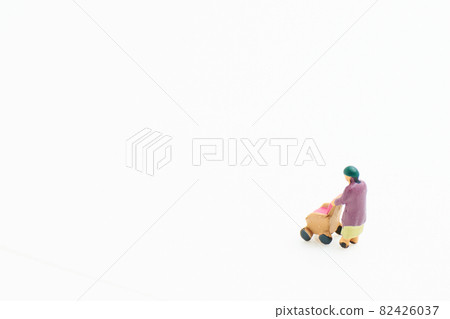 老人 老人 82426037