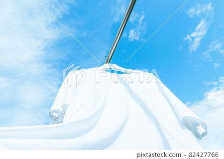 水洗白T恤和藍天 水洗白T恤和藍天 82427766